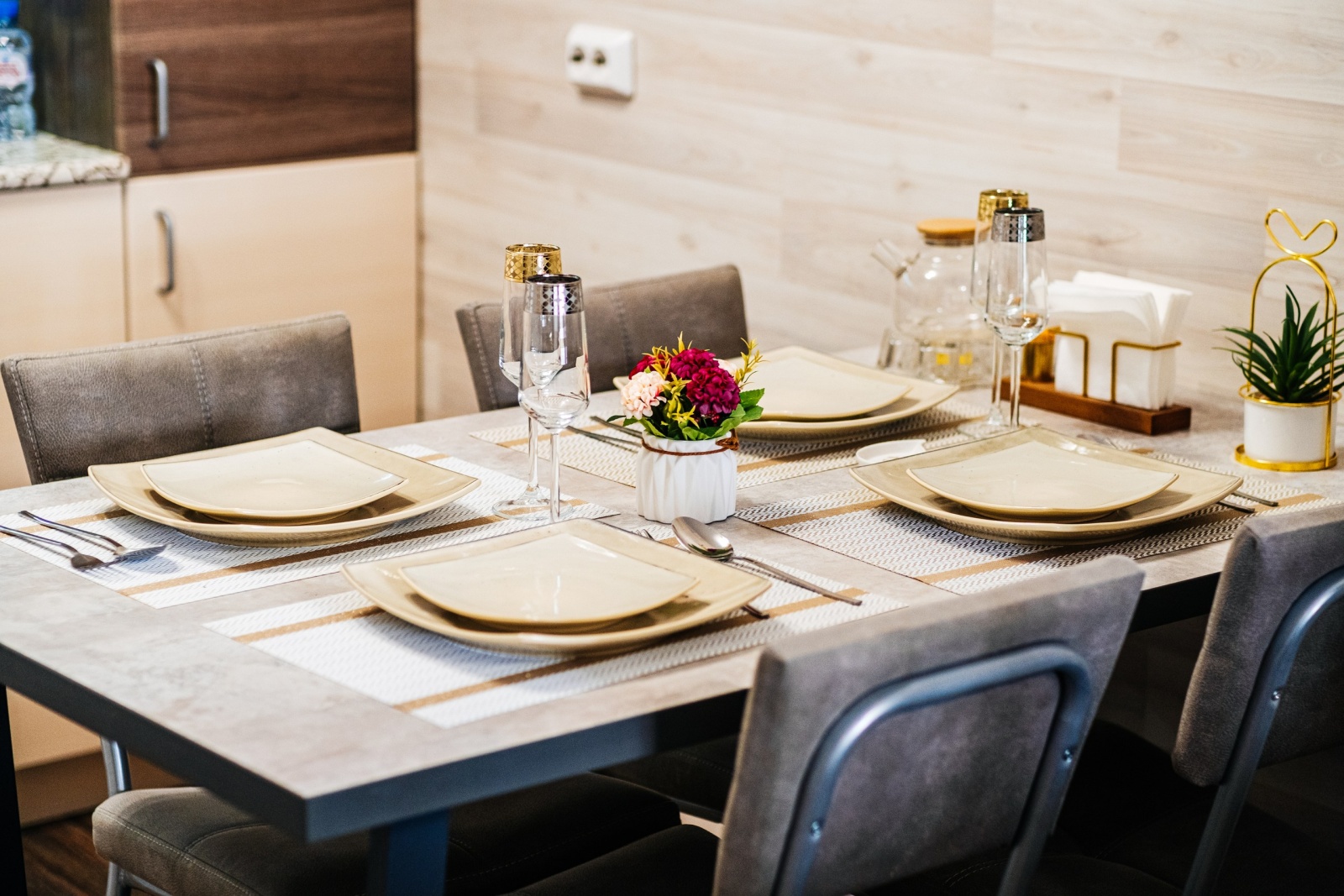 Ваш уютный рай: студия с Алисой и кино!