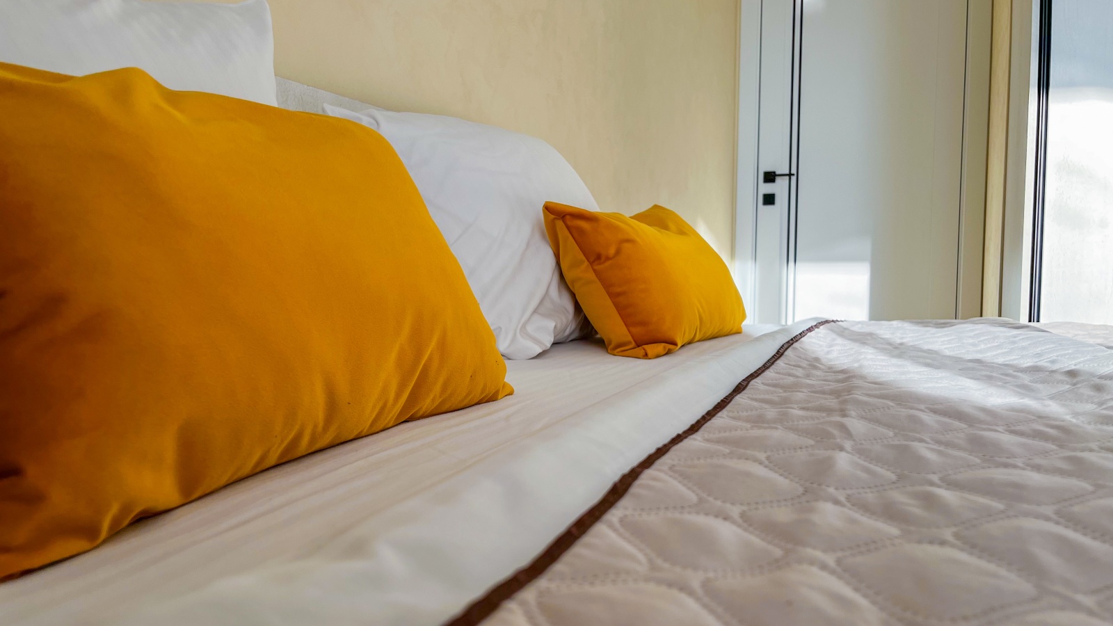 Евротрешка премиум класса вблизи аэропорта