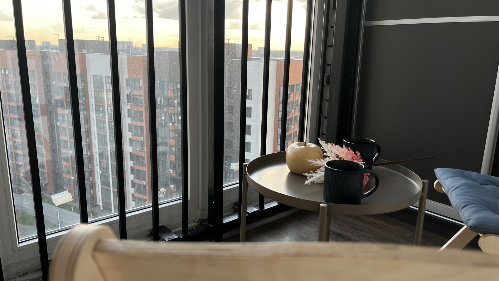 студия с дизайнерским ремонтом