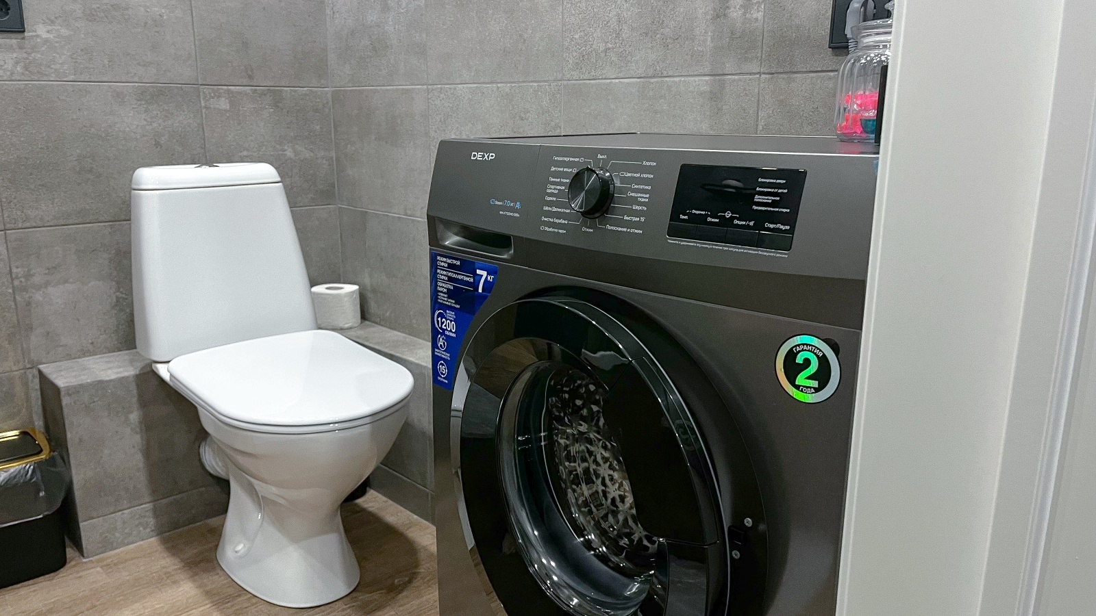 студия с дизайнерским ремонтом