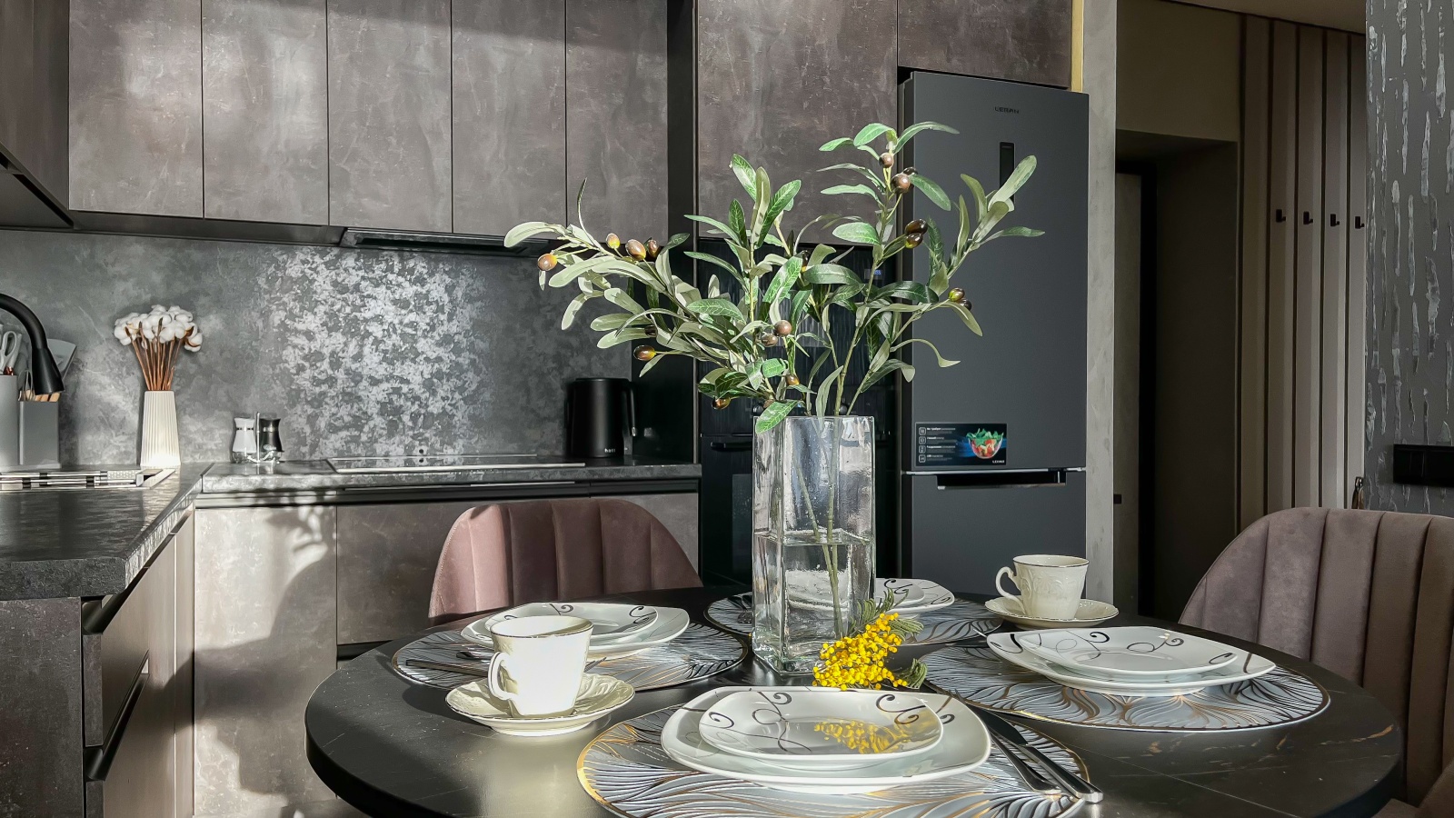 Евротрешка премиум класса вблизи аэропорта